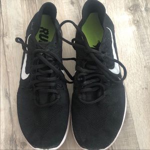 Black Nike Free Rn Flyknit (great condition!)